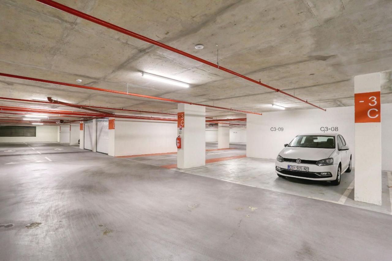 Apartments Luna With Free Parking ซาดาร์ ภายนอก รูปภาพ
