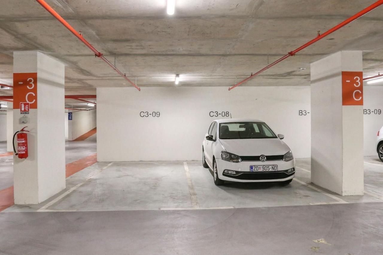 Apartments Luna With Free Parking ซาดาร์ ภายนอก รูปภาพ