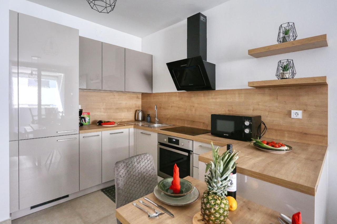 Apartments Luna With Free Parking ซาดาร์ ภายนอก รูปภาพ